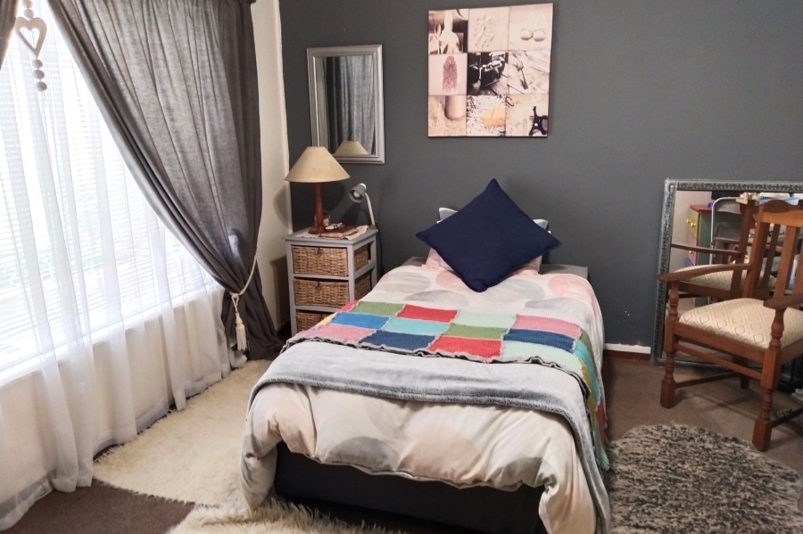 5 Bedroom Property for Sale in Meerhof North West